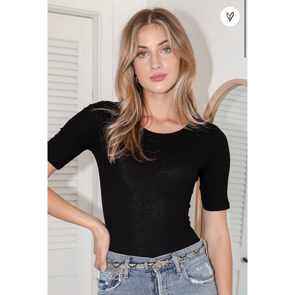 Black Ribbed Half Sleeve Bodysuit